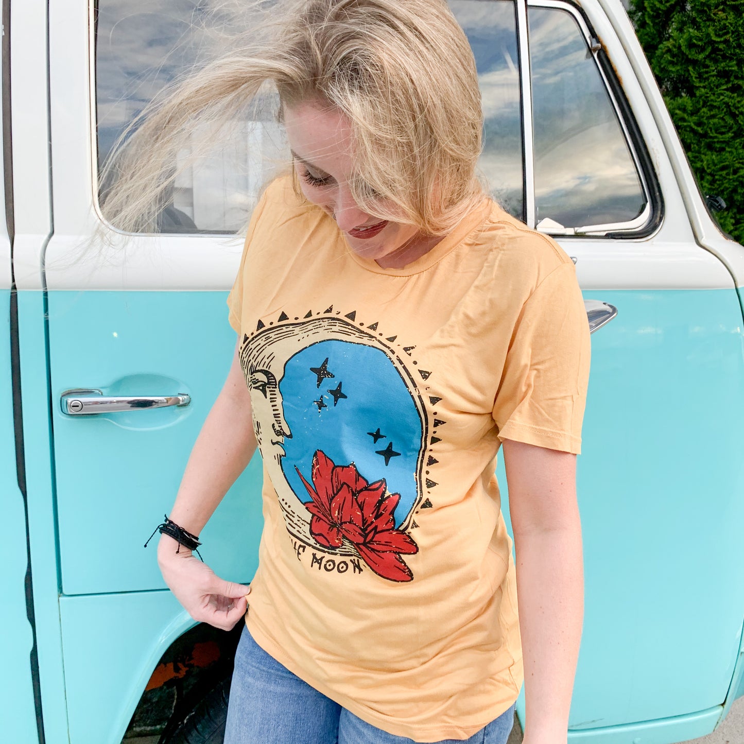 Kiss The Moon Tee